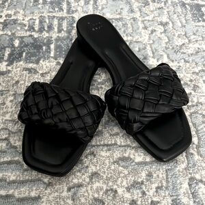 A New Day Carissa Woven Braided Black Slides size 11